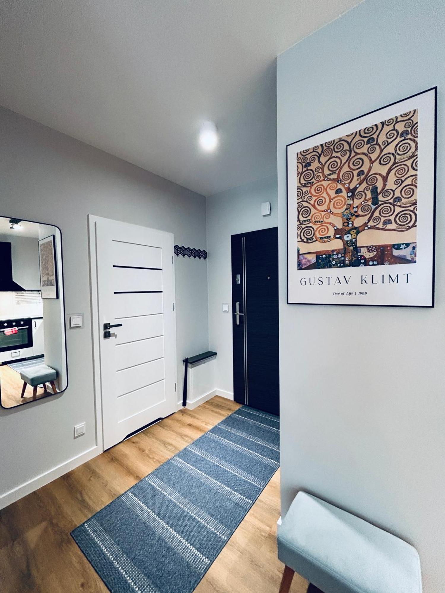 Boleslaviaapartments - Apartament Merci 4, Private Parking Free, Air Condition Boleslawiec  Exteriör bild